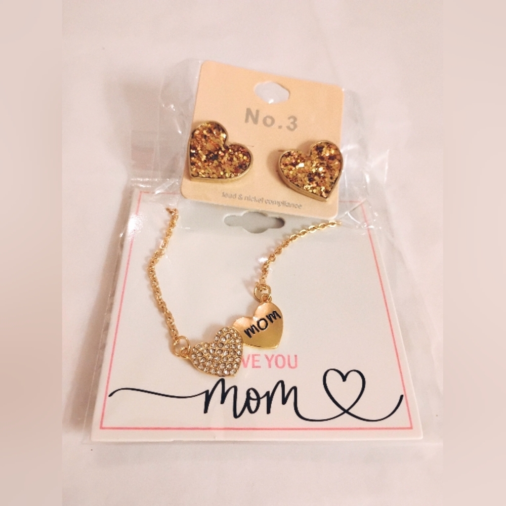Gold 💛 Heart 'Mom' Earrings and Bracelet Set